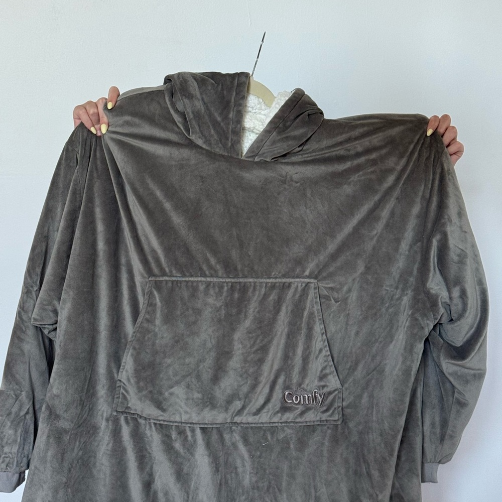 Comfy Gray Oversized Hoodie Sweatshirt